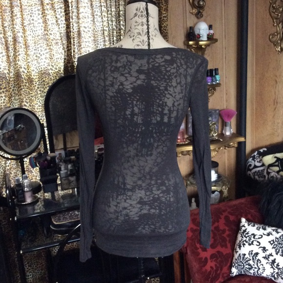 Patterned Sheer Top - Picture 3 of 3